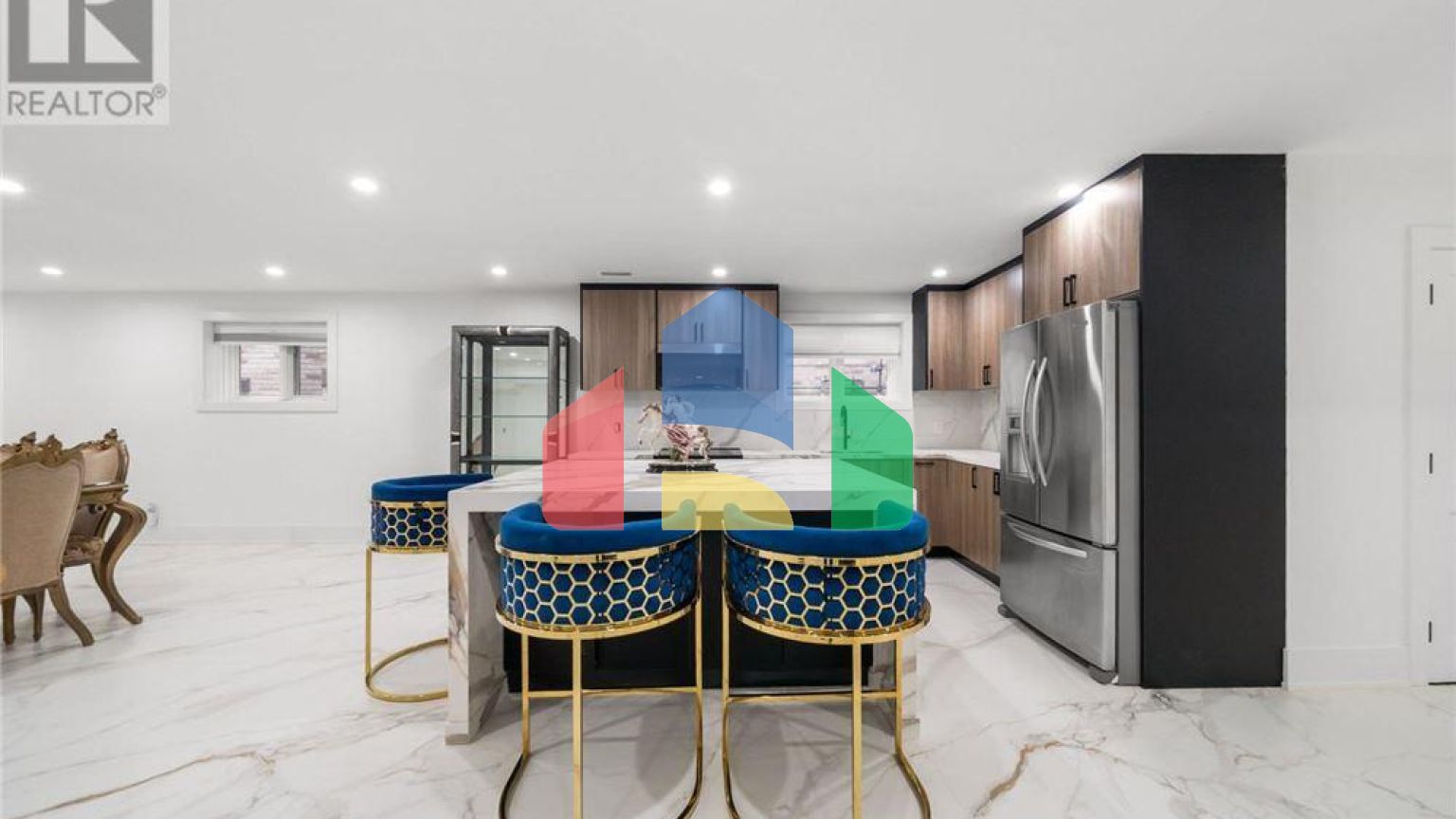 Residential - Single Family Home - Richmond Hill, Canada - Canada