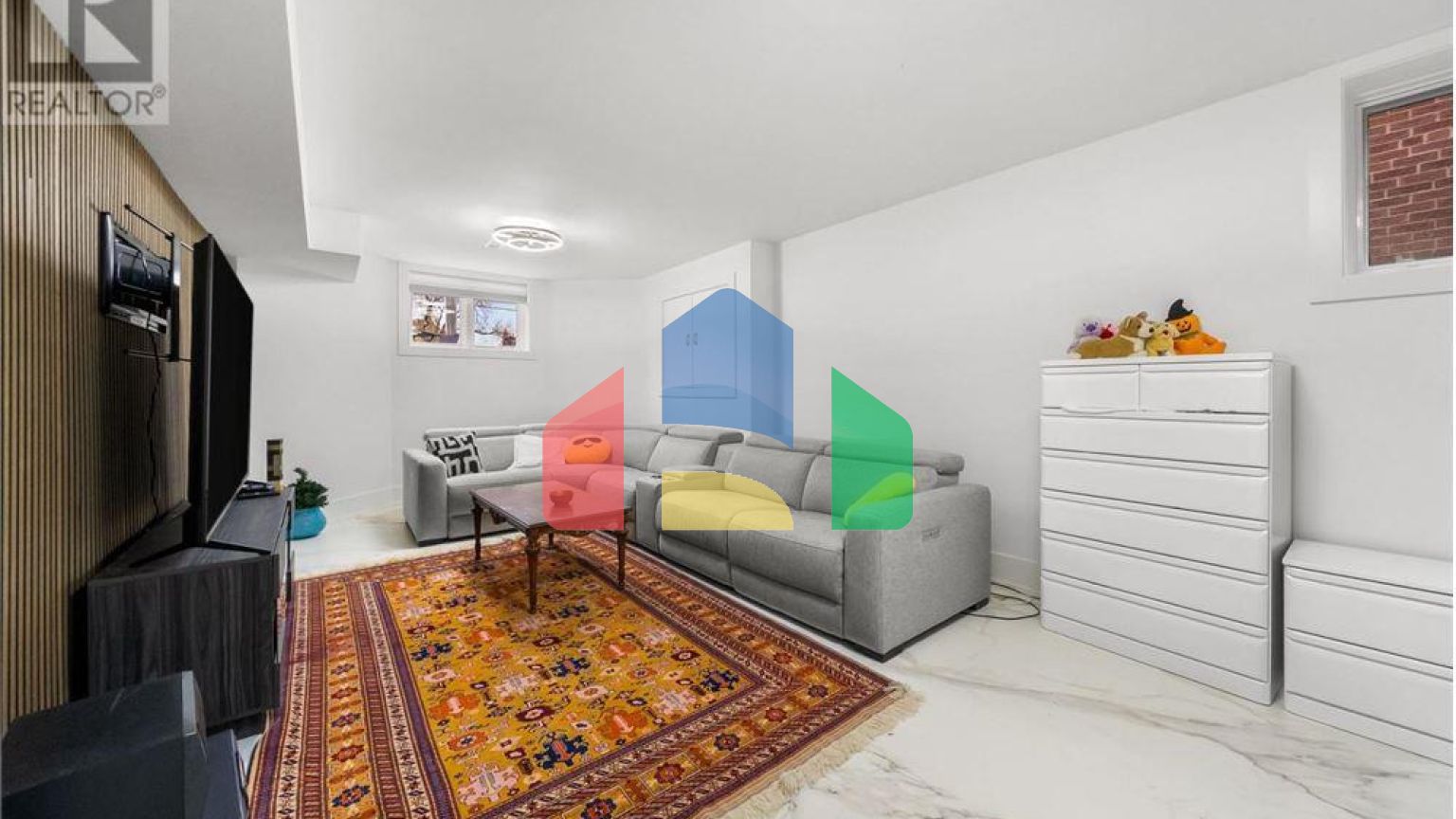 Residential - Single Family Home - Richmond Hill, Canada - Canada