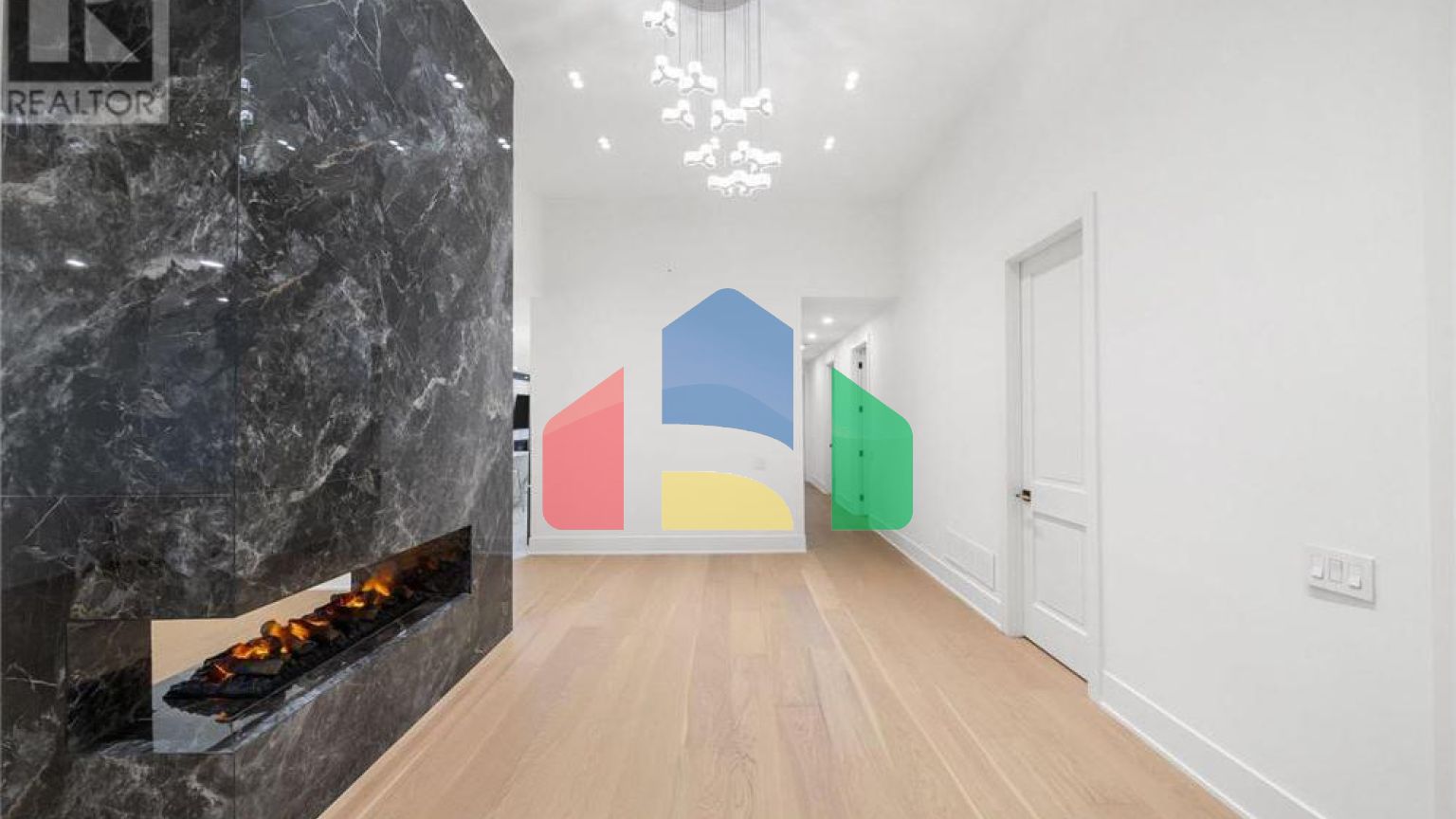 Residential - Single Family Home - Richmond Hill, Canada - Canada