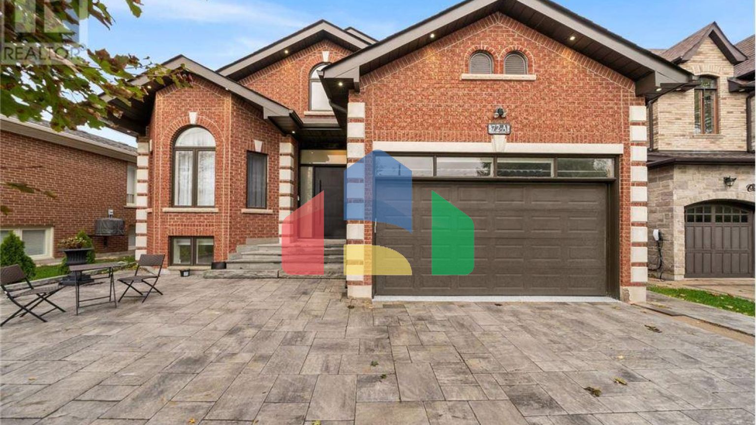 Residential - Single Family Home - Richmond Hill, Canada - Canada