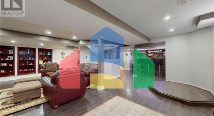 Residential - Single Family Home - Richmond Hill, Canada - Canada