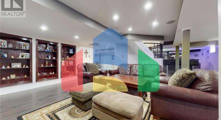 Residential - Single Family Home - Richmond Hill, Canada - Canada