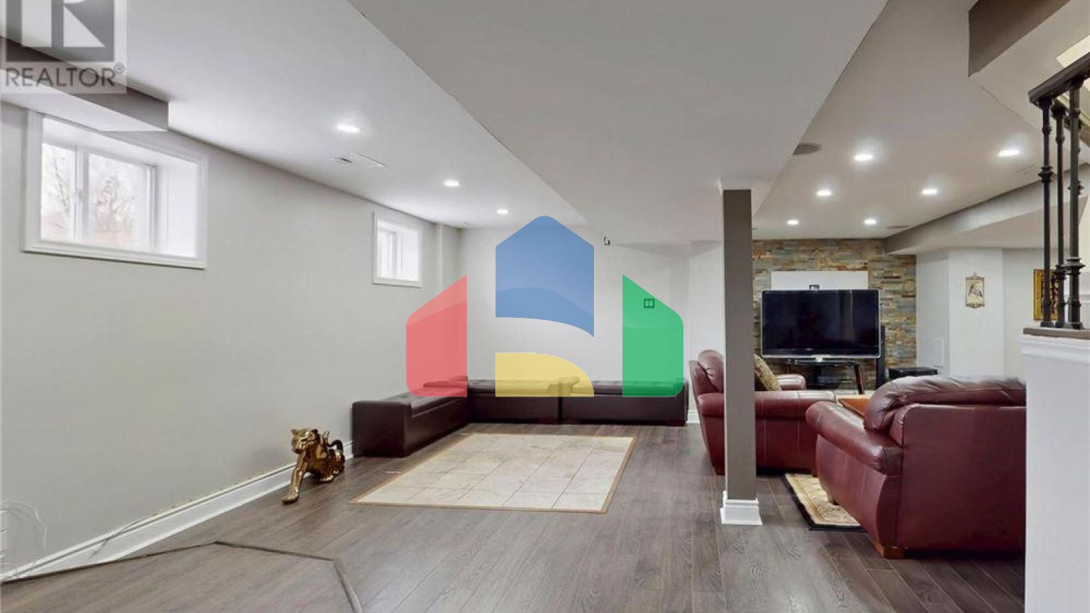 Residential - Single Family Home - Richmond Hill, Canada - Canada