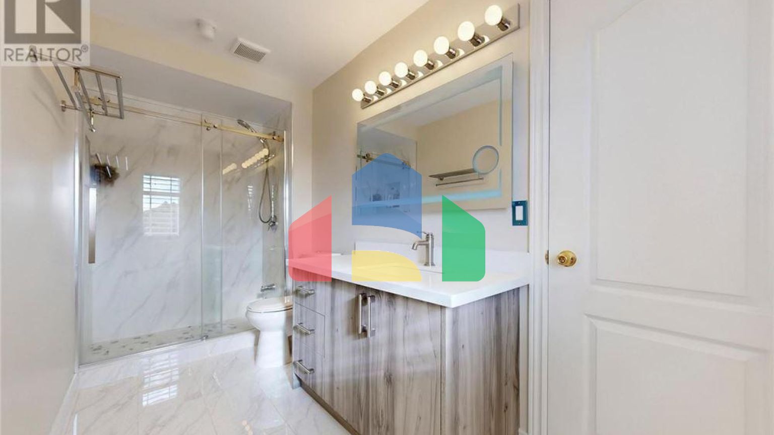 Residential - Single Family Home - Richmond Hill, Canada - Canada