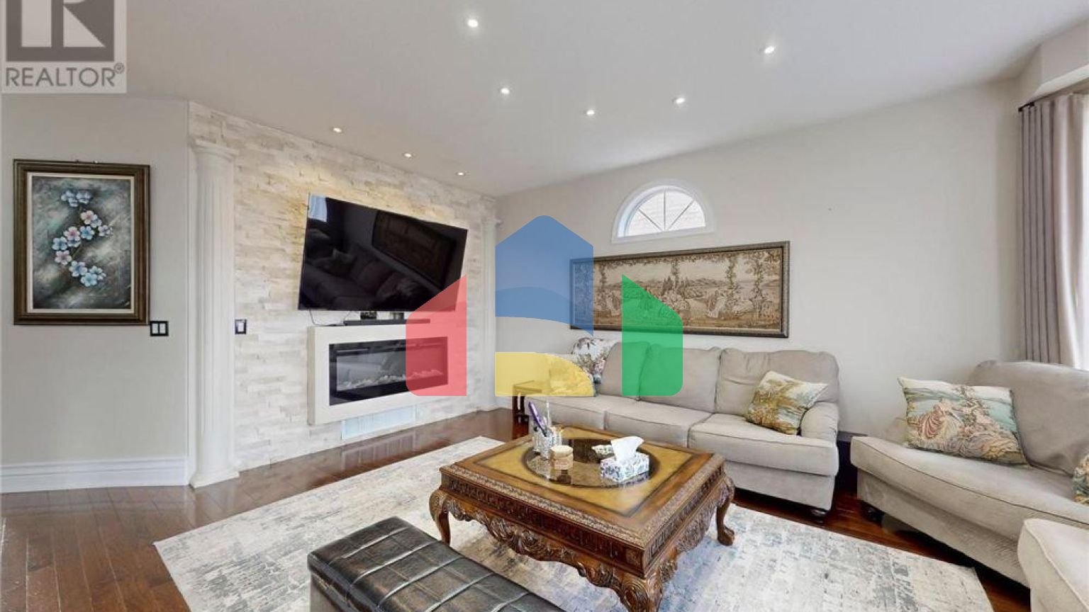 Residential - Single Family Home - Richmond Hill, Canada - Canada