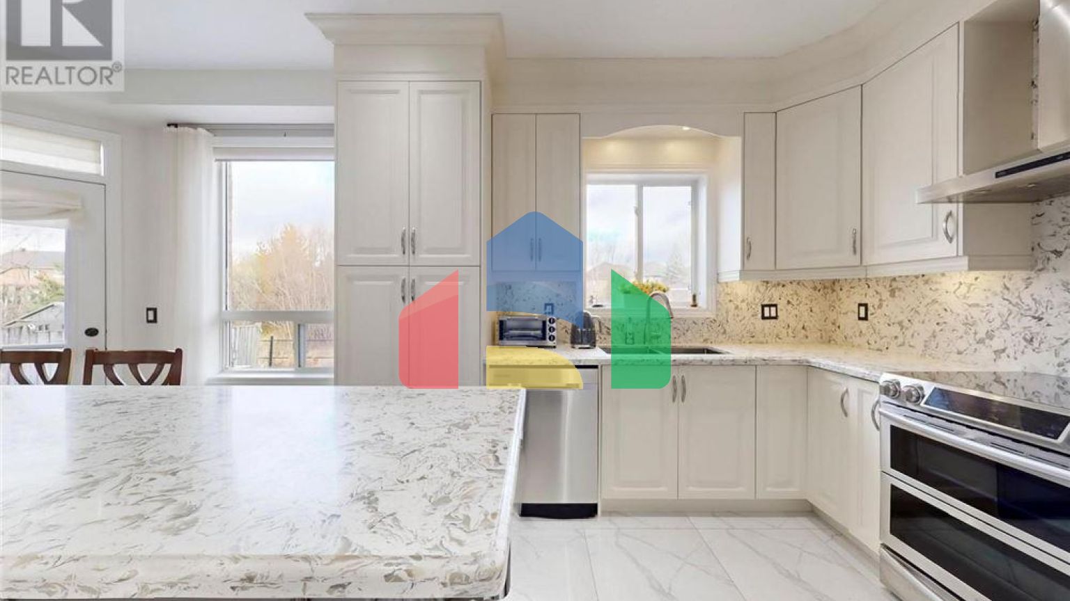 Residential - Single Family Home - Richmond Hill, Canada - Canada