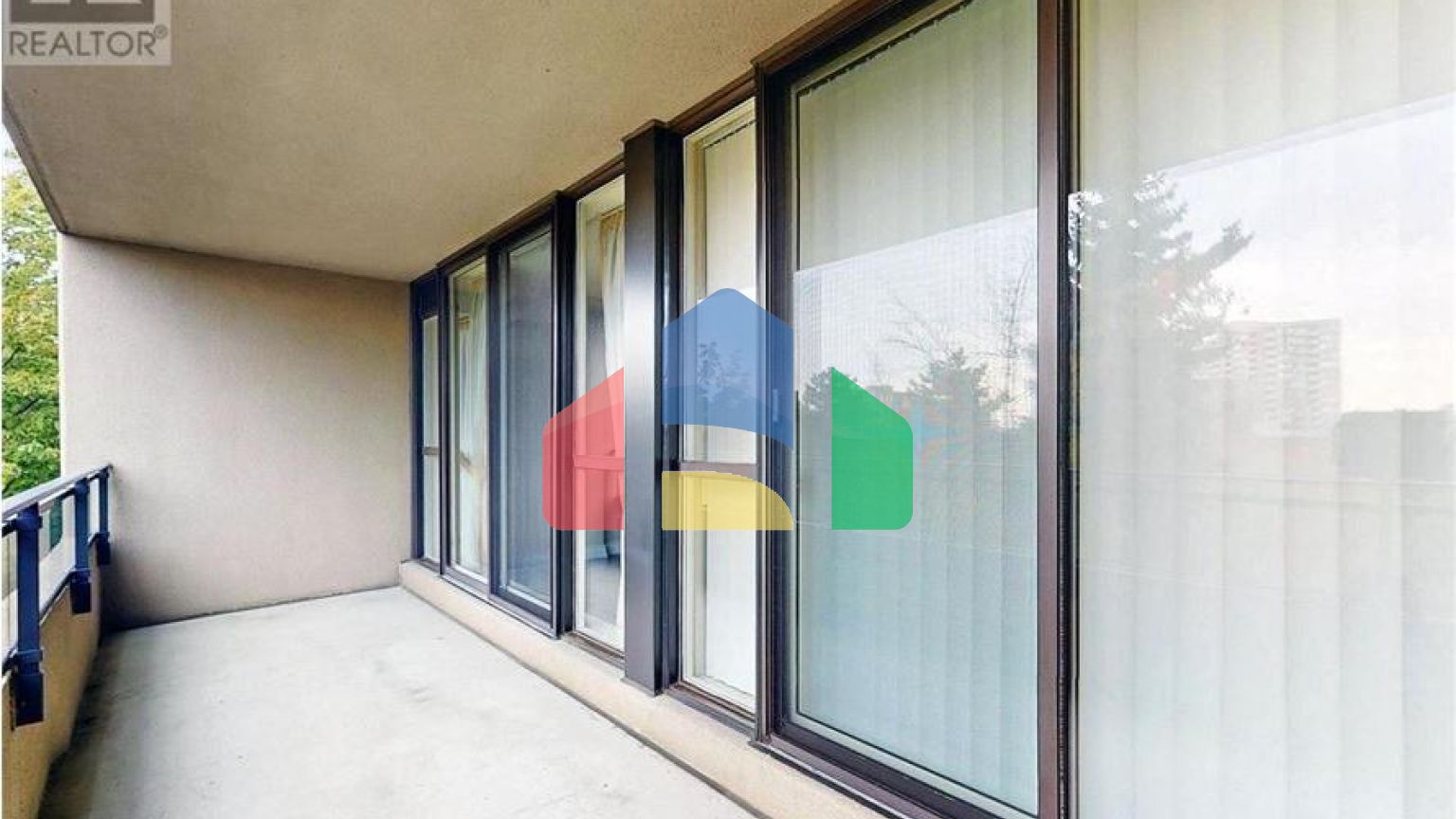 Residential - Single Family Home - Richmond Hill, Canada - Canada