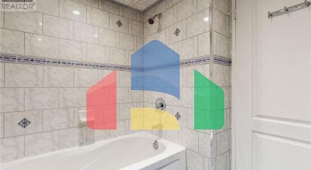 Residential - Single Family Home - Richmond Hill, Canada - Canada