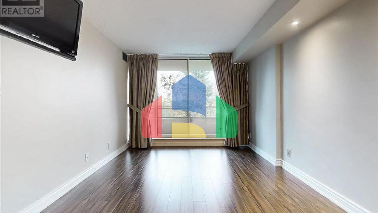 Residential - Single Family Home - Richmond Hill, Canada - Canada