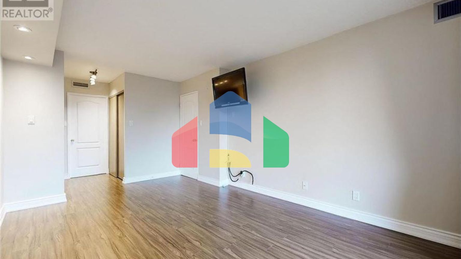 Residential - Single Family Home - Richmond Hill, Canada - Canada