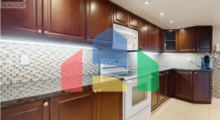 Residential - Single Family Home - Richmond Hill, Canada - Canada