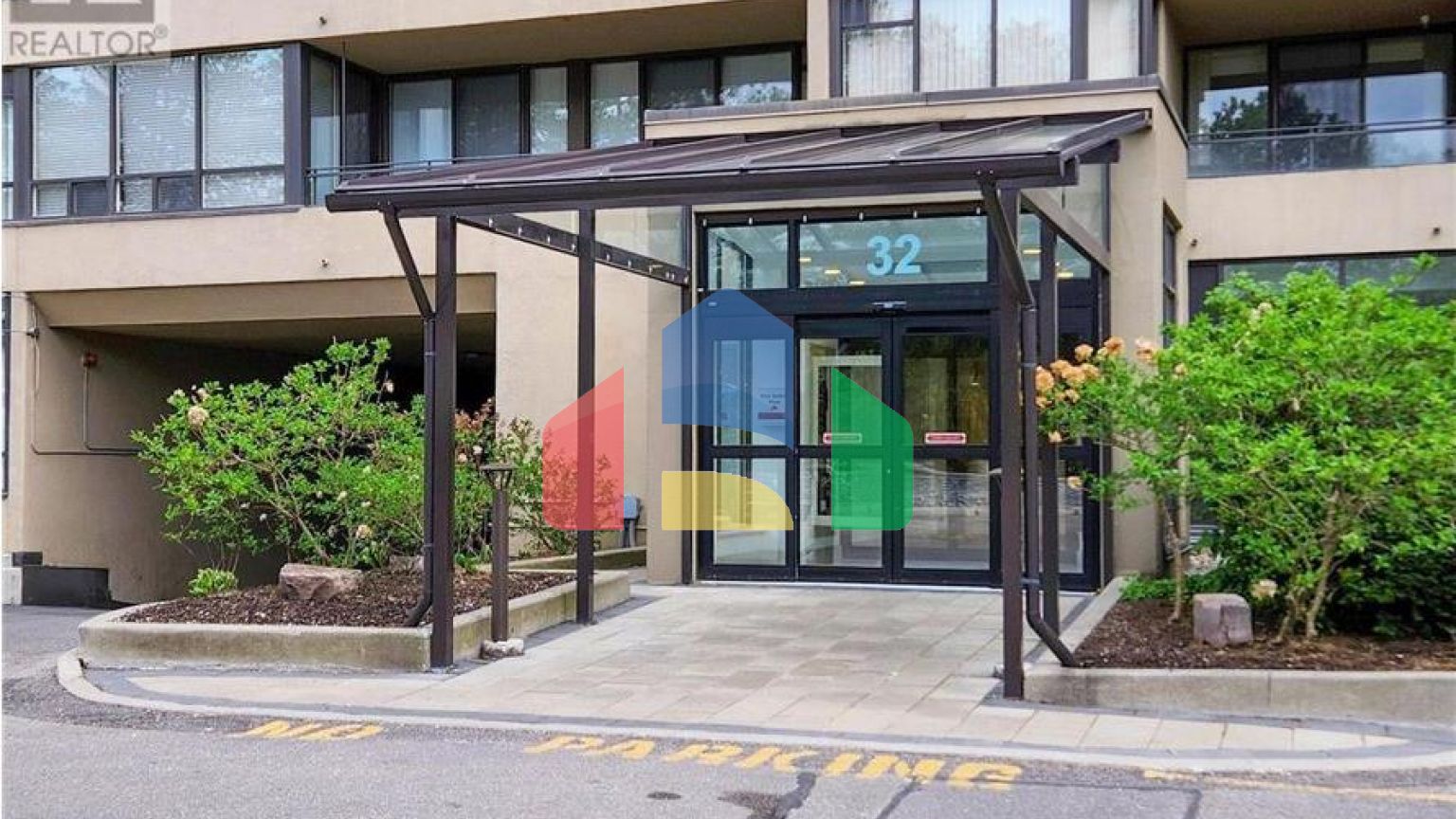 Residential - Single Family Home - Richmond Hill, Canada - Canada