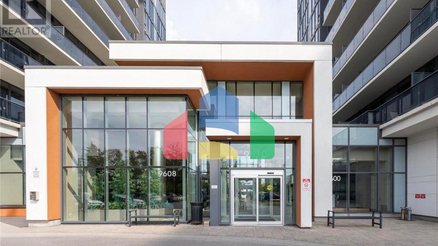 Residential - Single Family Home - Richmond Hill, Canada - Canada