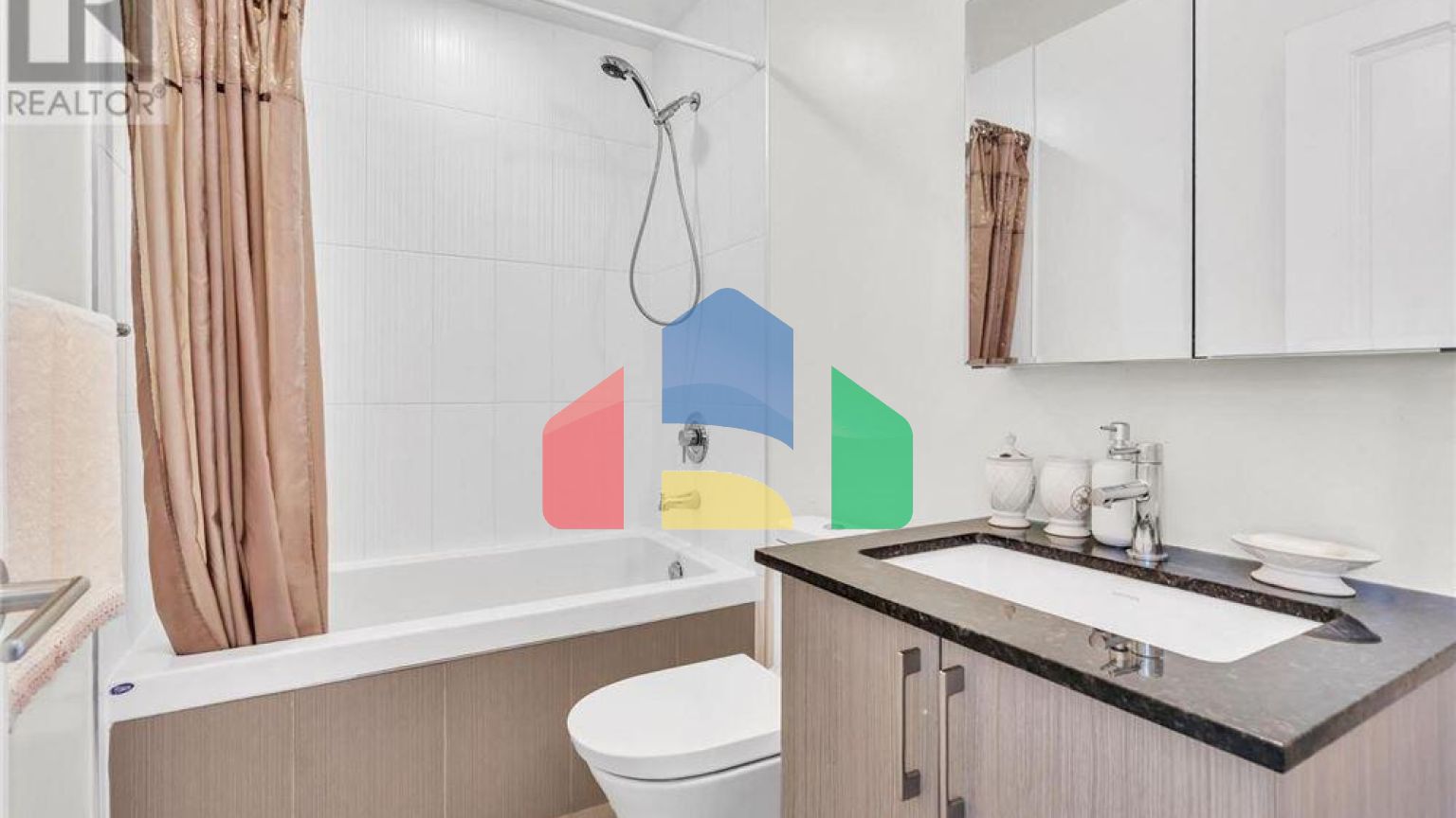 Residential - Single Family Home - Richmond Hill, Canada - Canada