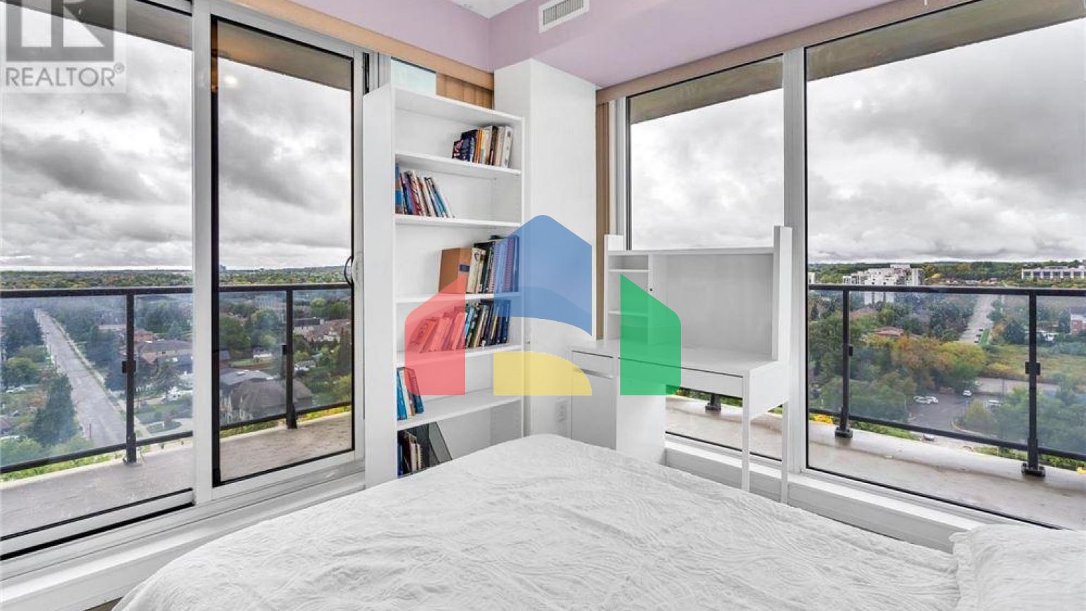 Residential - Single Family Home - Richmond Hill, Canada - Canada