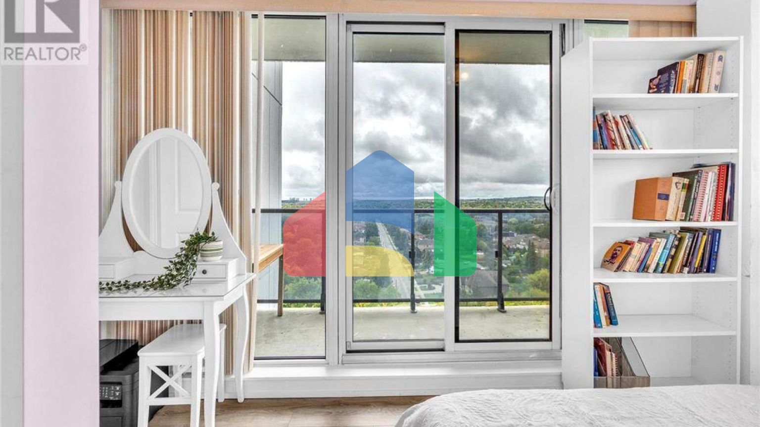 Residential - Single Family Home - Richmond Hill, Canada - Canada