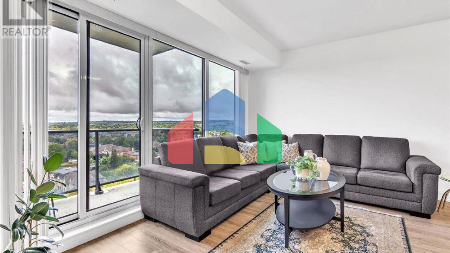 Residential - Single Family Home - Richmond Hill, Canada - Canada