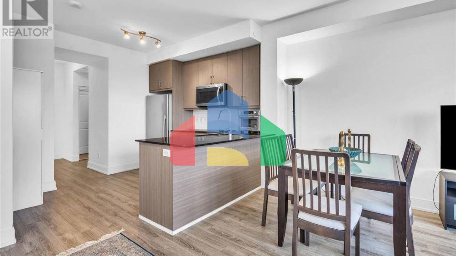 Residential - Single Family Home - Richmond Hill, Canada - Canada