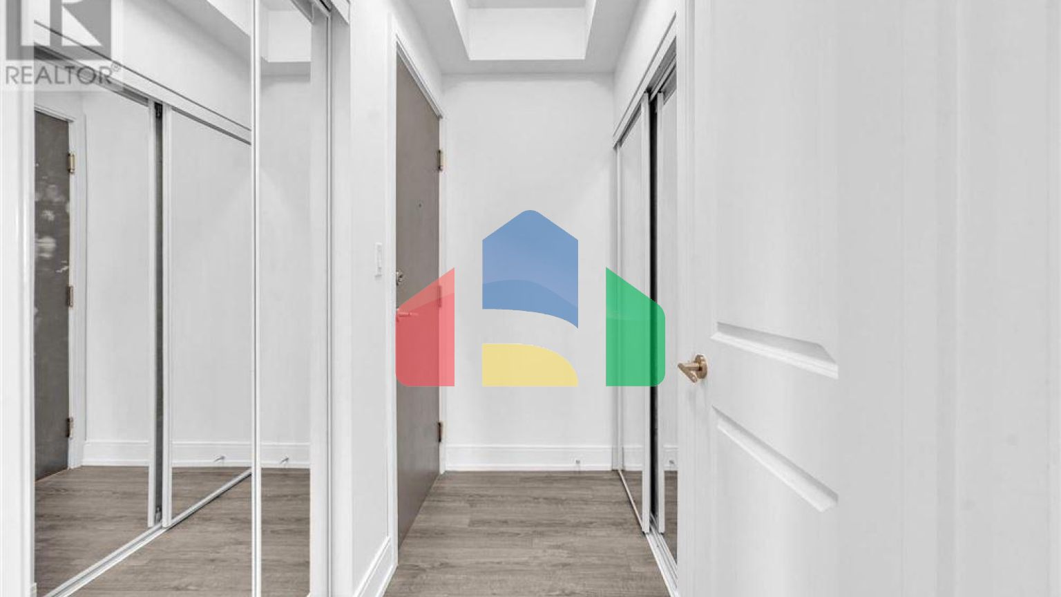 Residential - Single Family Home - Richmond Hill, Canada - Canada