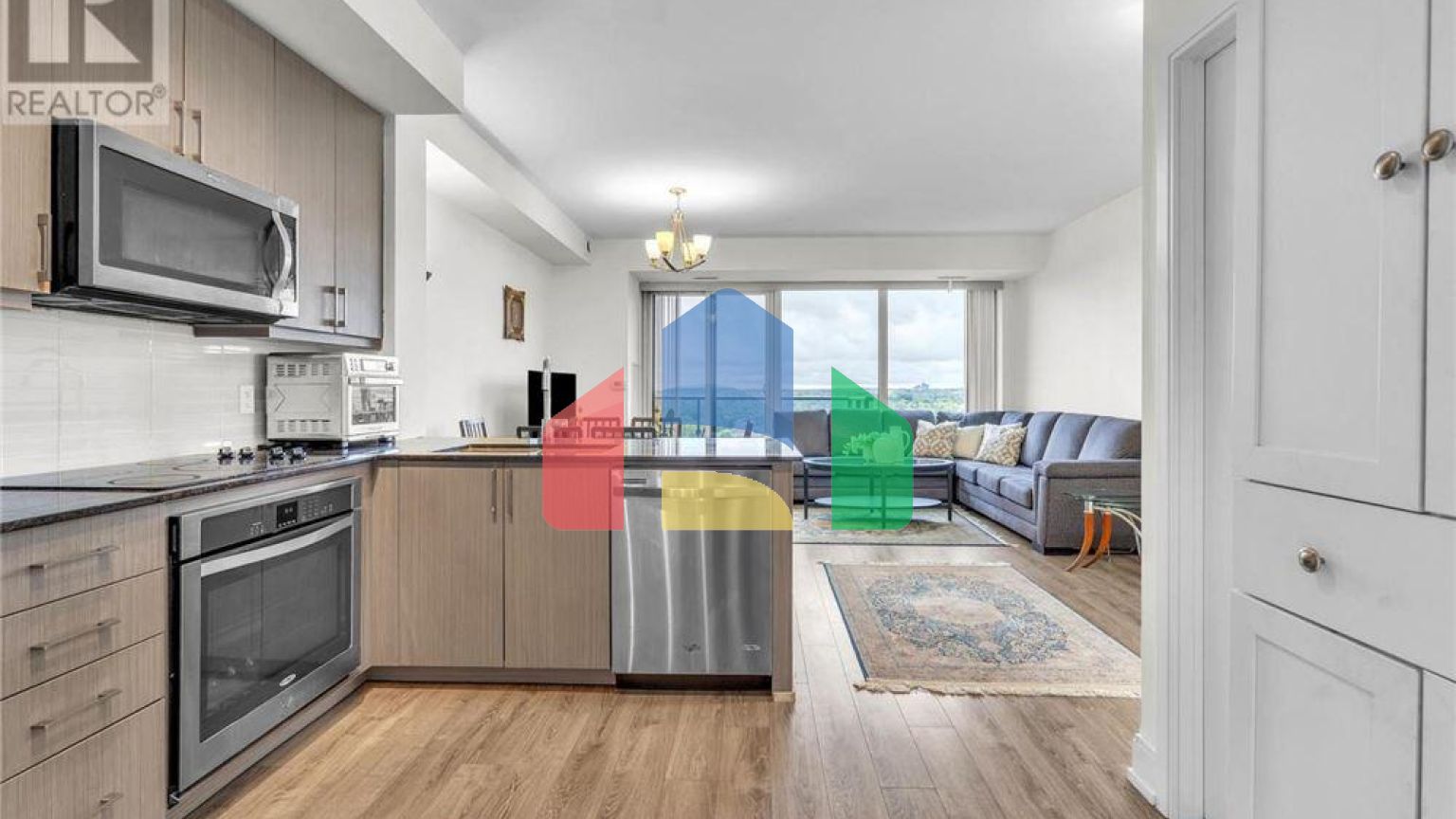 Residential - Single Family Home - Richmond Hill, Canada - Canada