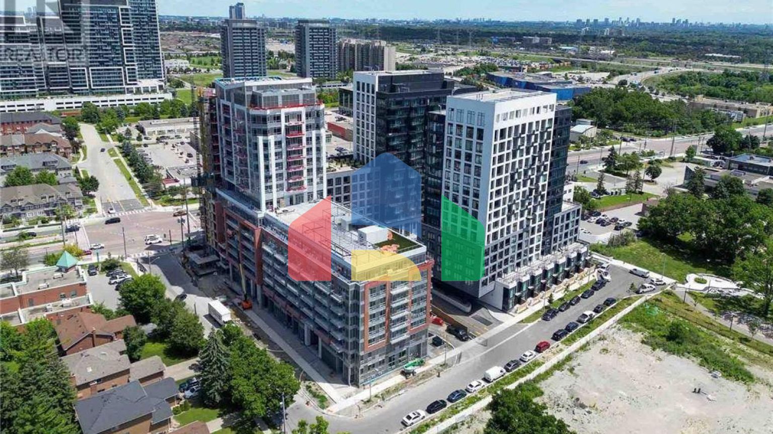 Residential - Single Family Home - Richmond Hill, Canada - Canada