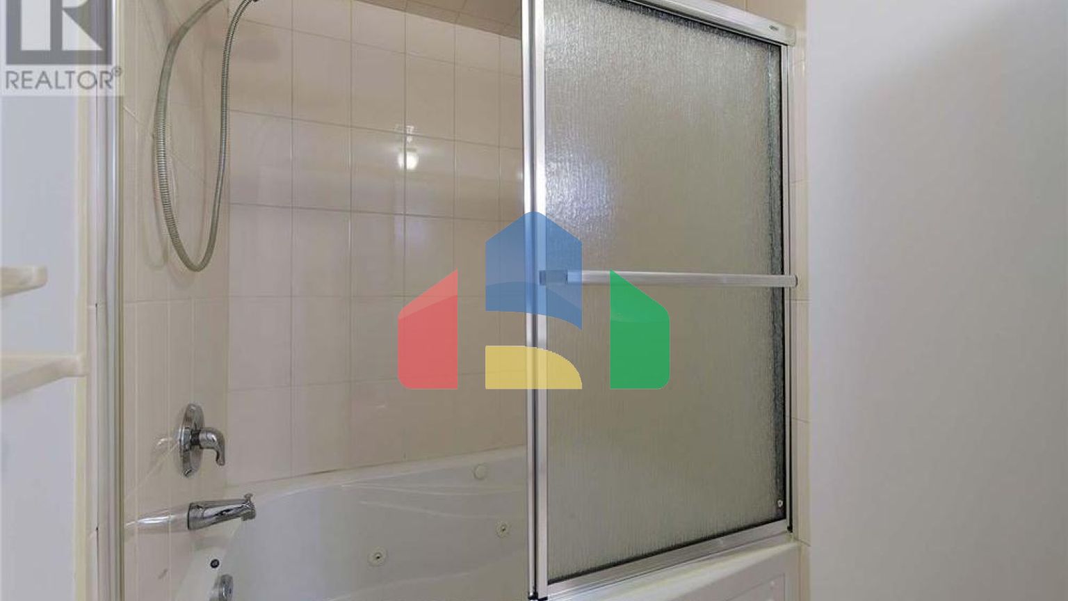 Residential - Single Family Home - Richmond Hill, Canada - Canada