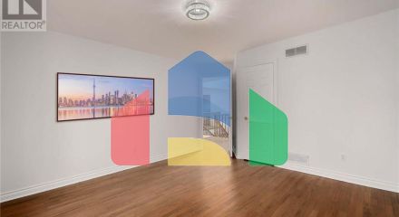 Residential - Single Family Home - Richmond Hill, Canada - Canada