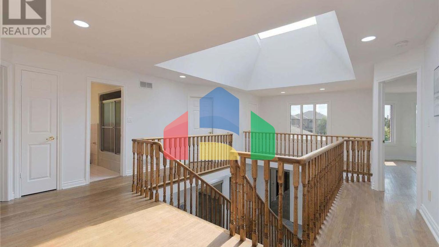 Residential - Single Family Home - Richmond Hill, Canada - Canada