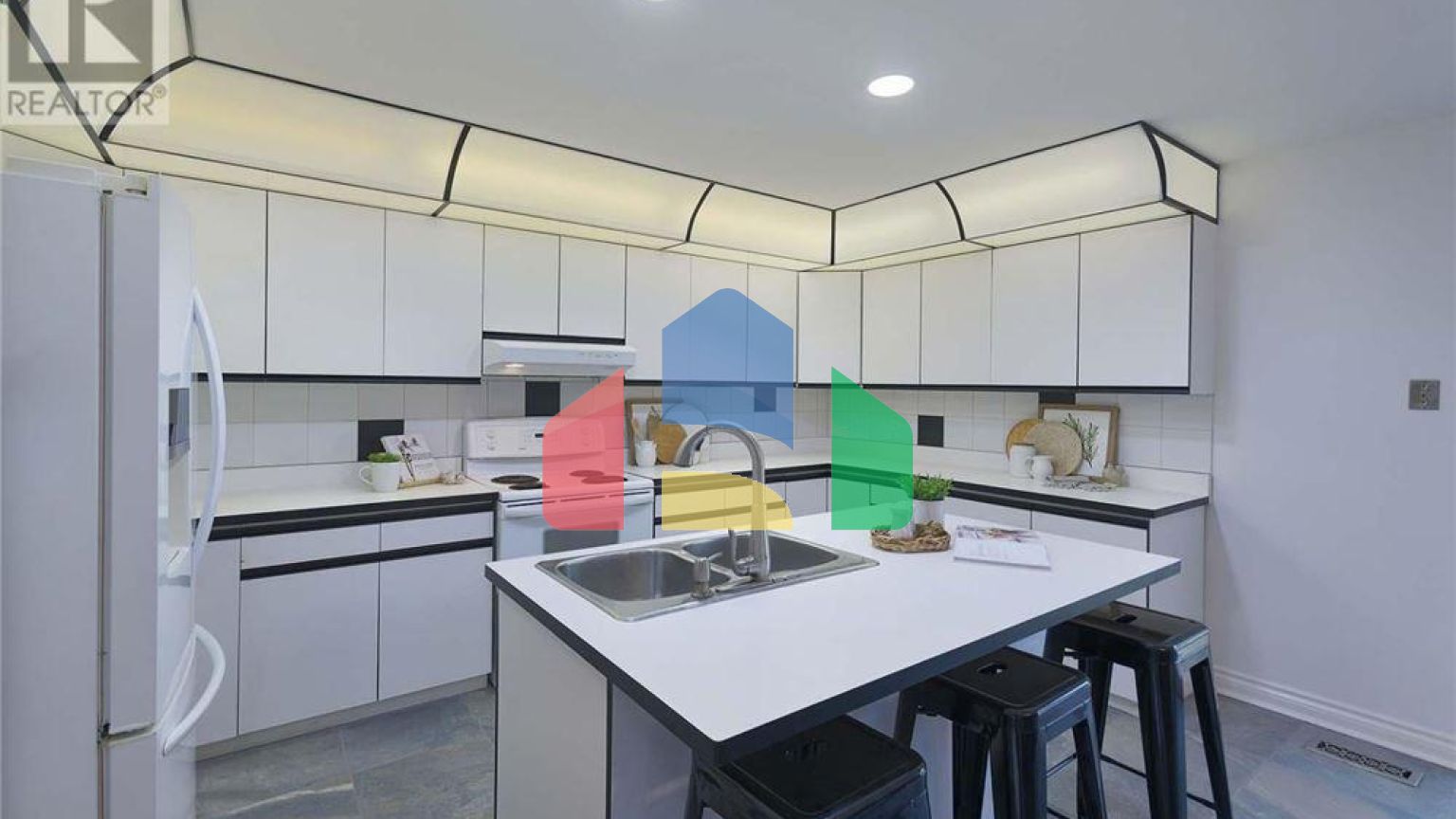 Residential - Single Family Home - Richmond Hill, Canada - Canada