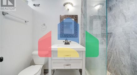 Residential - Single Family Home - Richmond Hill, Canada - Canada