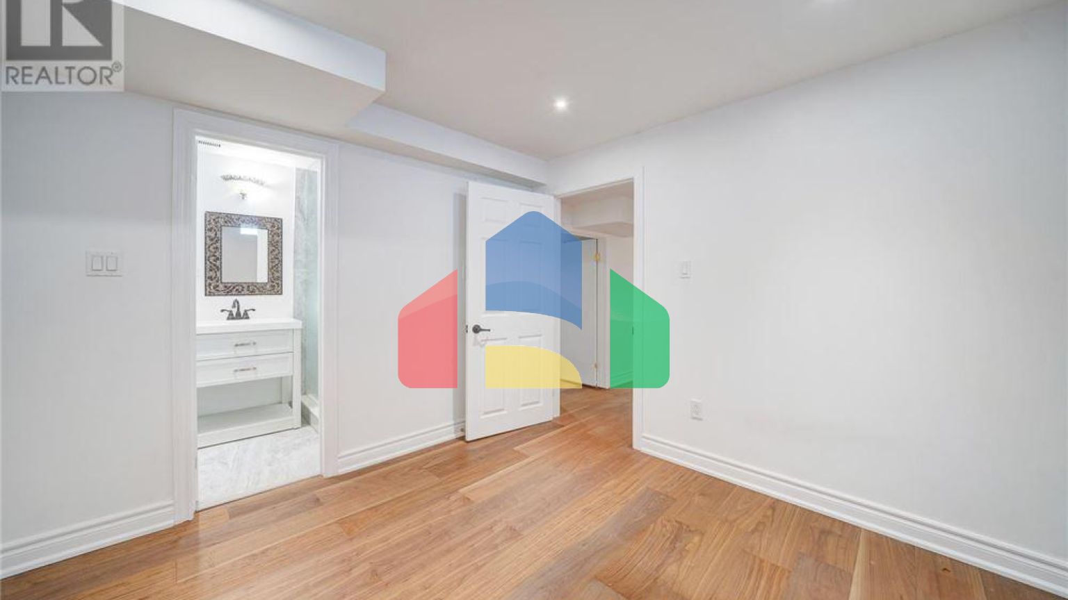 Residential - Single Family Home - Richmond Hill, Canada - Canada