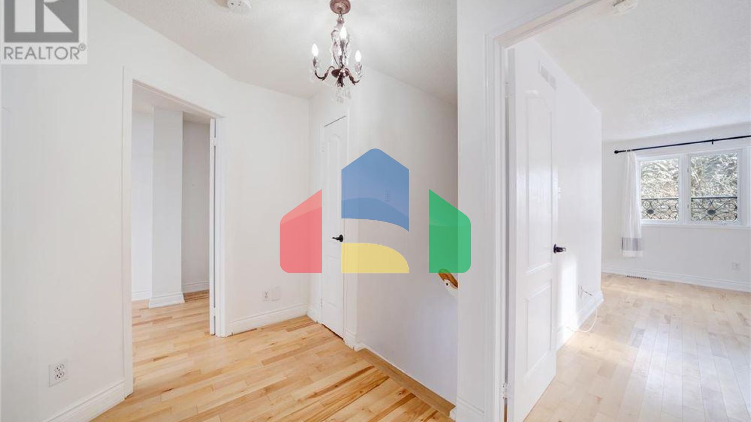 Residential - Single Family Home - Richmond Hill, Canada - Canada