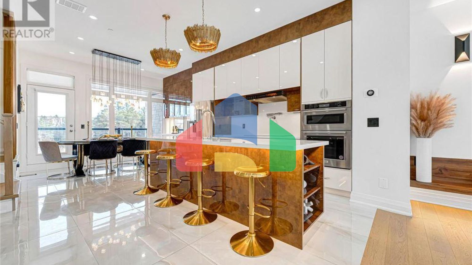 Residential - Single Family Home - Richmond Hill, Canada - Canada