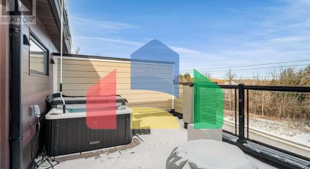 Residential - Single Family Home - Richmond Hill, Canada - Canada