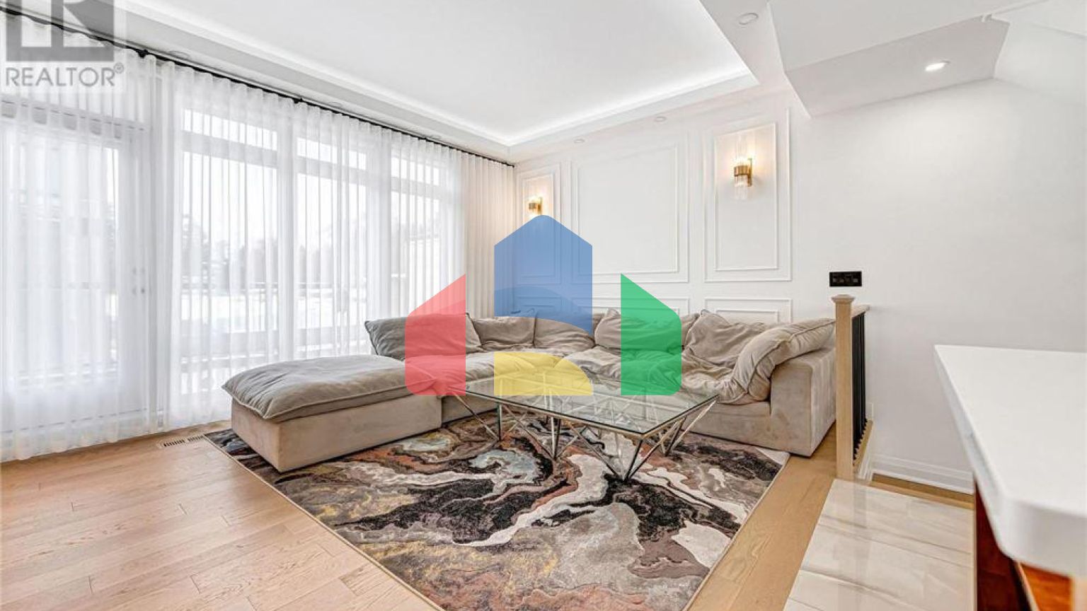 Residential - Single Family Home - Richmond Hill, Canada - Canada