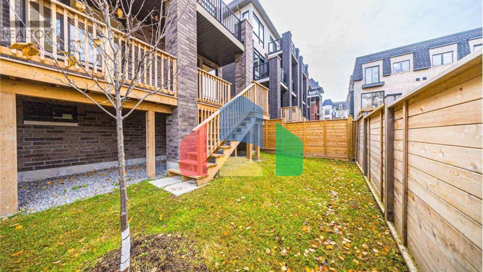 Residential - Single Family Home - Richmond Hill, Canada - Canada