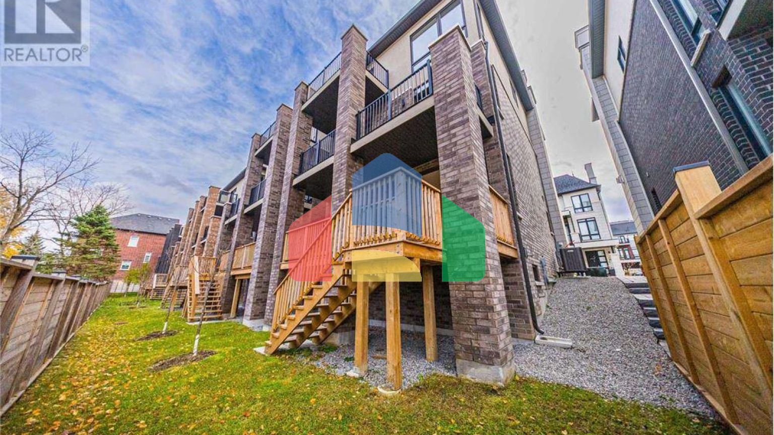 Residential - Single Family Home - Richmond Hill, Canada - Canada