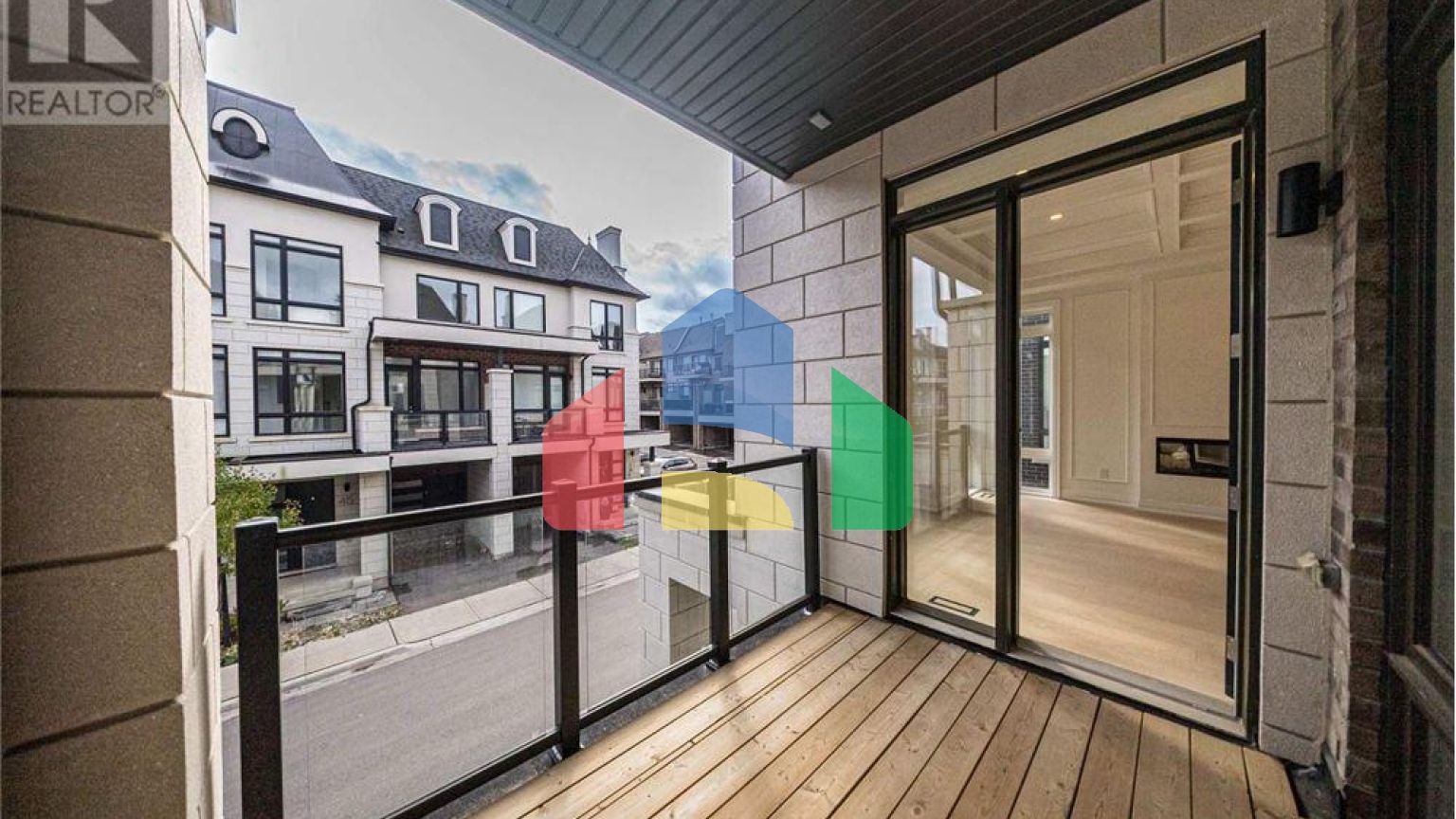 Residential - Single Family Home - Richmond Hill, Canada - Canada