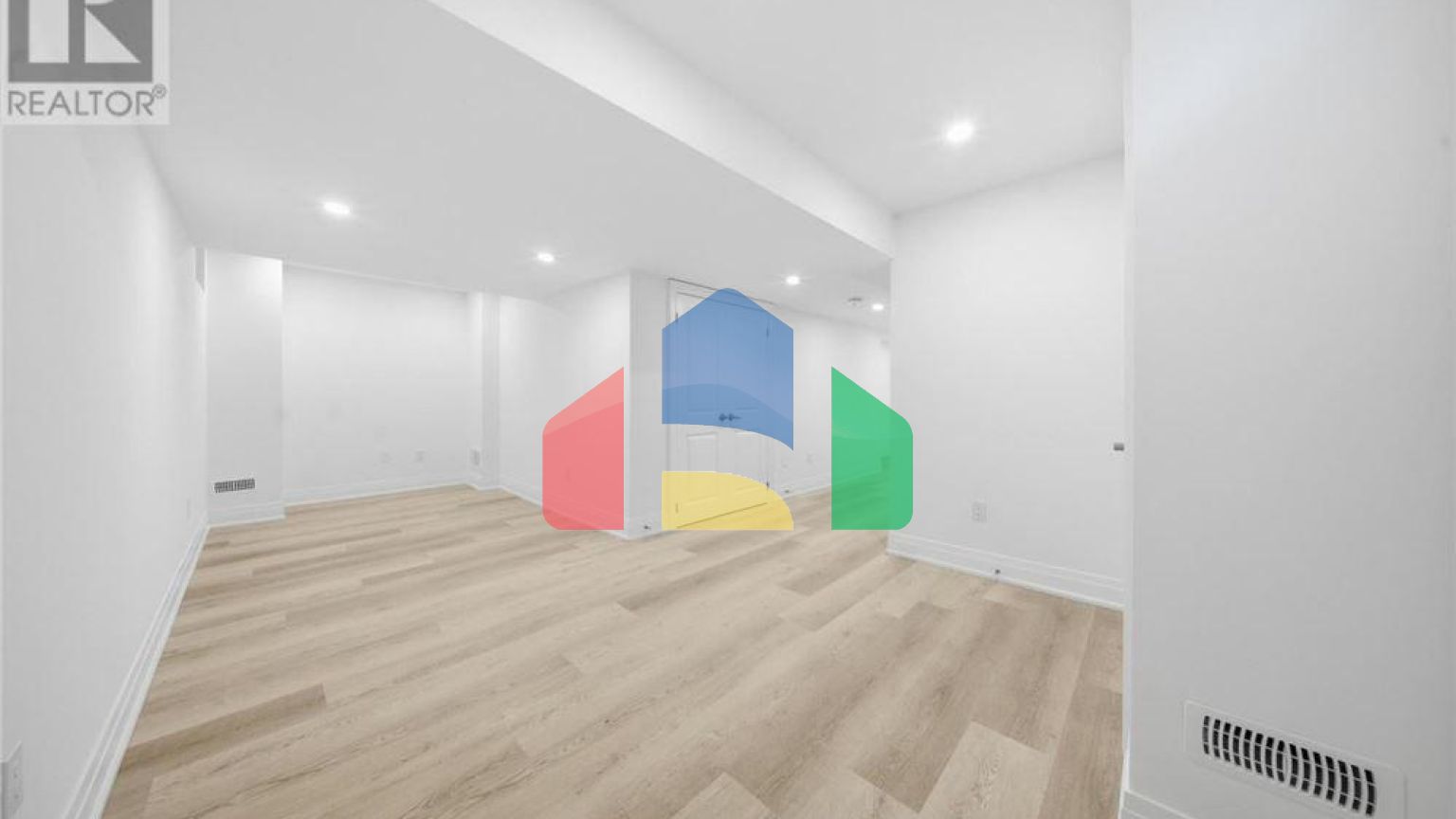 Residential - Single Family Home - Richmond Hill, Canada - Canada