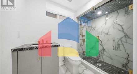 Residential - Single Family Home - Richmond Hill, Canada - Canada