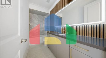 Residential - Single Family Home - Richmond Hill, Canada - Canada