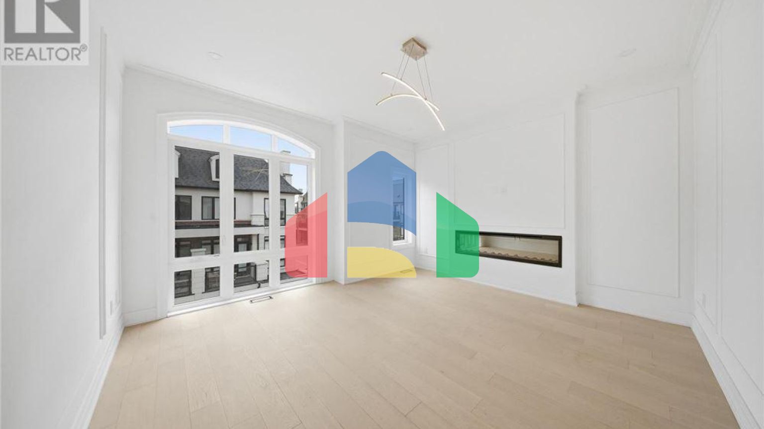 Residential - Single Family Home - Richmond Hill, Canada - Canada