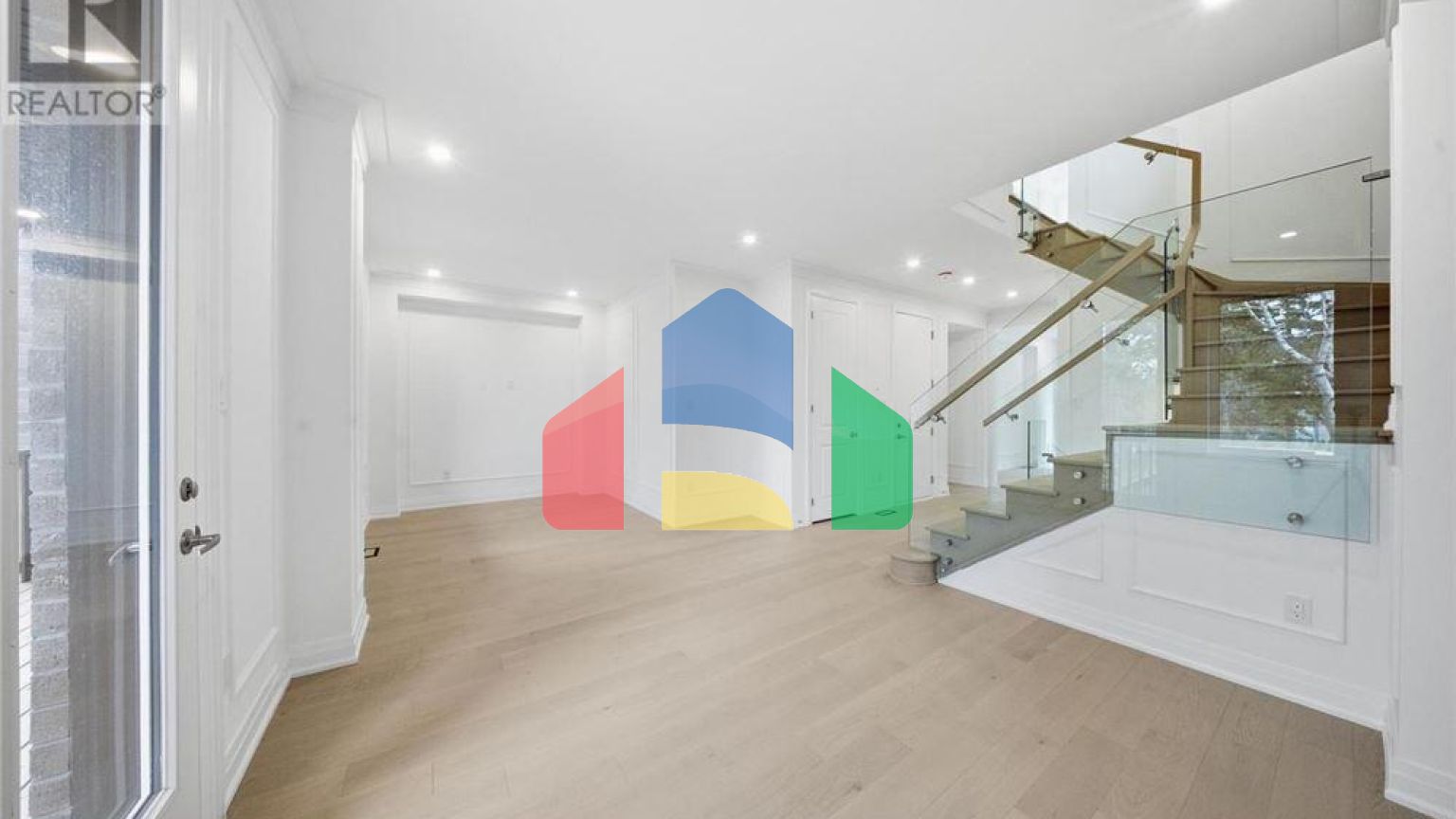 Residential - Single Family Home - Richmond Hill, Canada - Canada