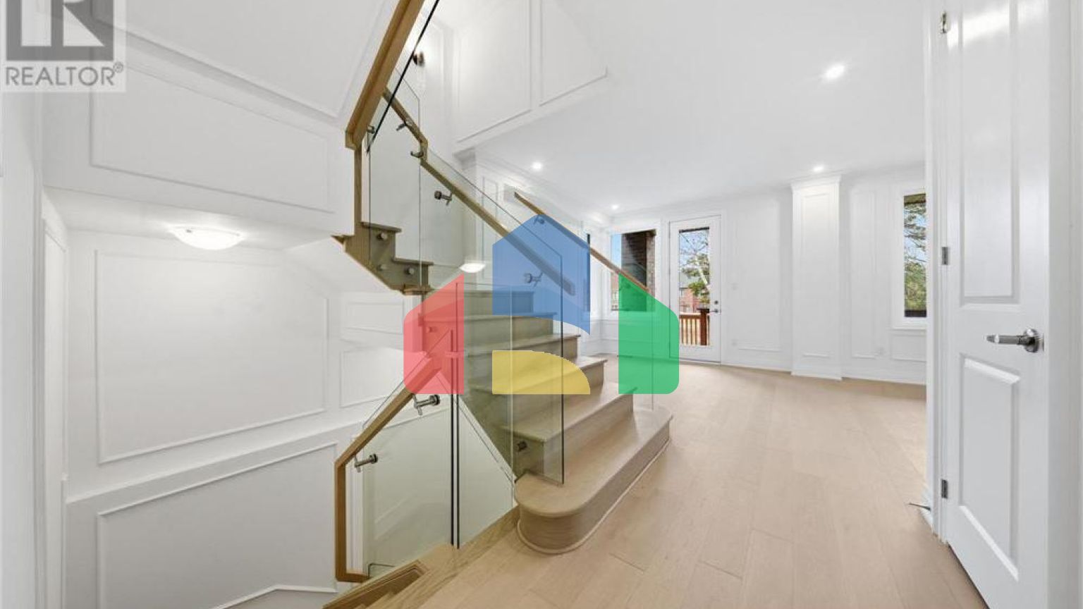 Residential - Single Family Home - Richmond Hill, Canada - Canada