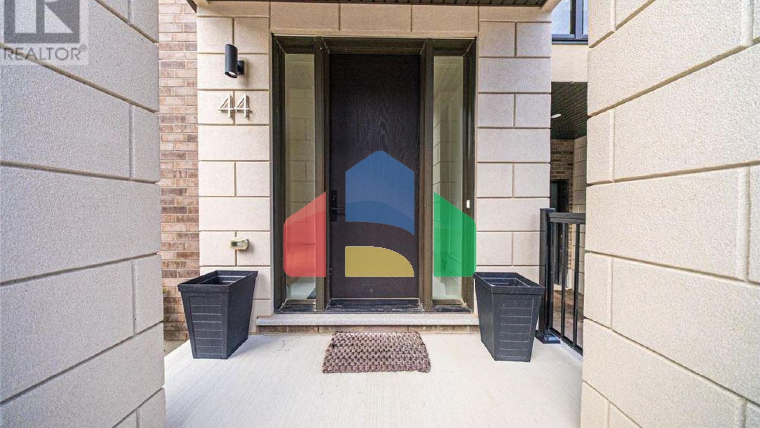 Residential - Single Family Home - Richmond Hill, Canada - Canada