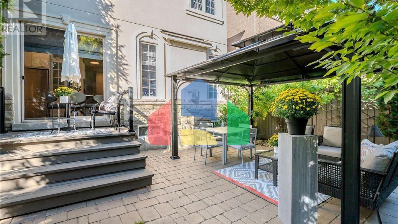 Residential - Single Family Home - Richmond Hill, Canada - Canada