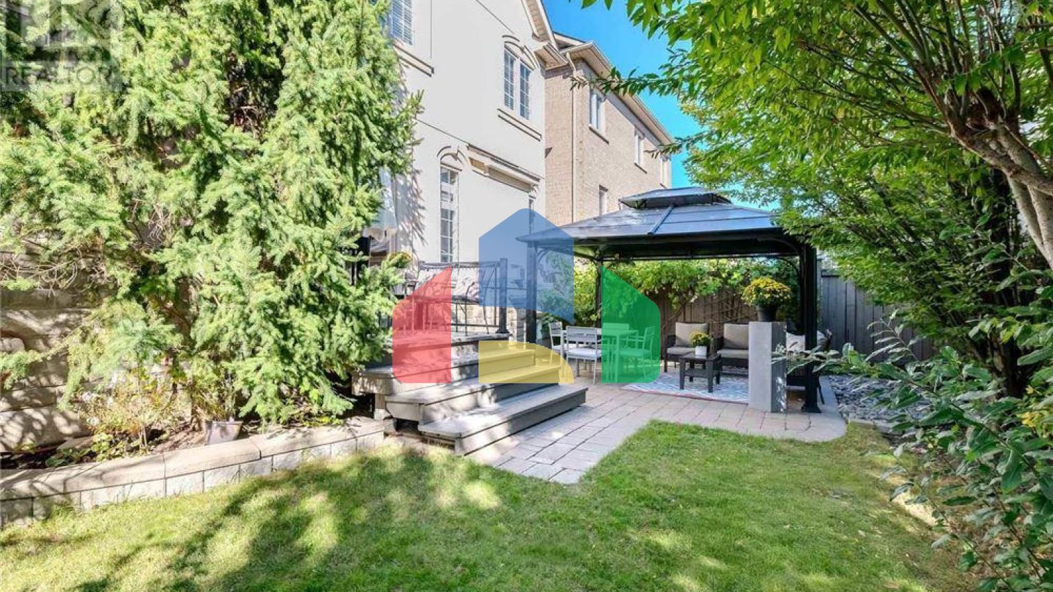 Residential - Single Family Home - Richmond Hill, Canada - Canada