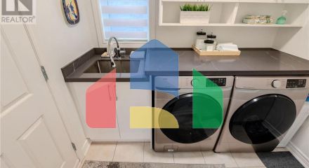 Residential - Single Family Home - Richmond Hill, Canada - Canada