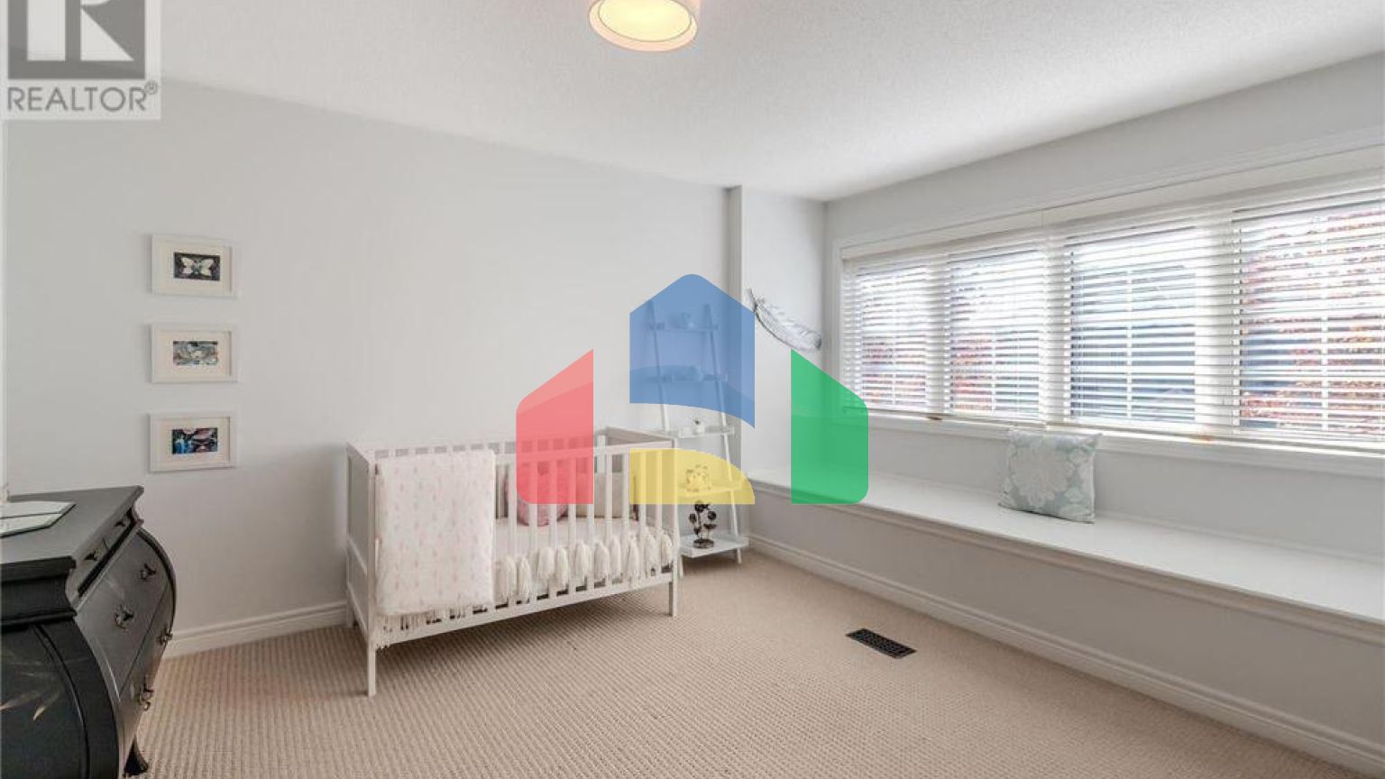 Residential - Single Family Home - Richmond Hill, Canada - Canada