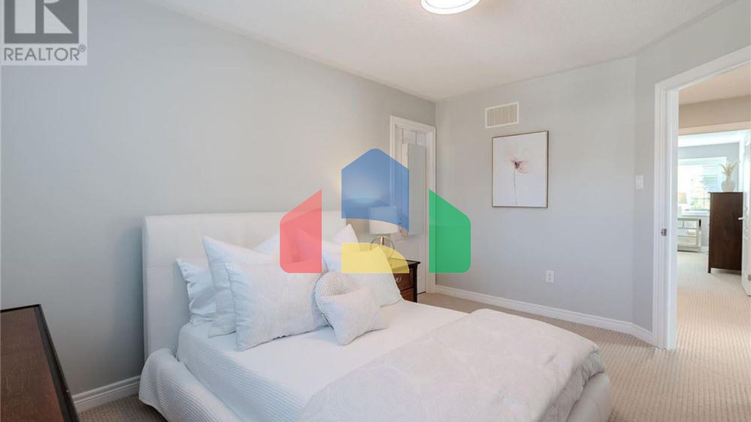 Residential - Single Family Home - Richmond Hill, Canada - Canada